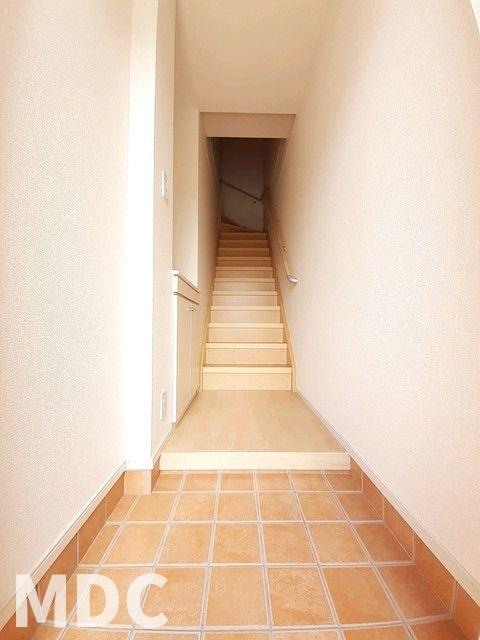 グランデ　成長　Ａの玄関
