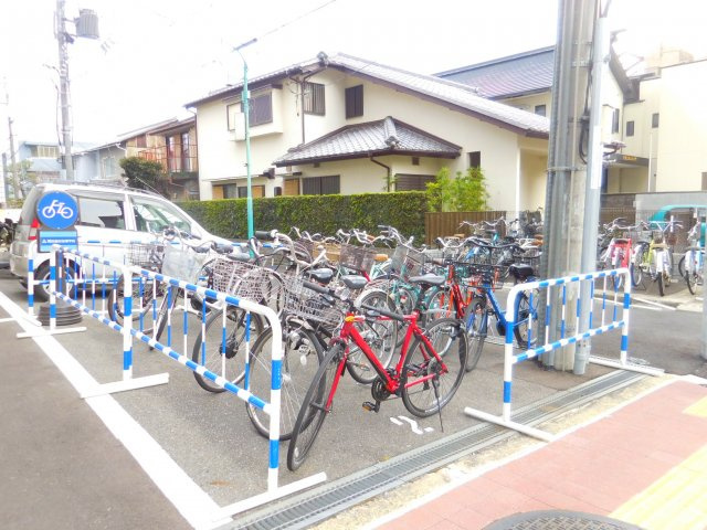 ネオ常盤の駐車場