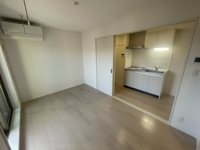 ポウドカープMの居間・リビング|同建物内、別のお部屋の参考写真になります。