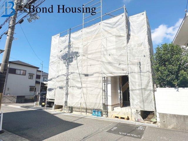 駐車並列２台　全室南向き　WIC付　玉津町新方　A号棟　新築戸建の外観