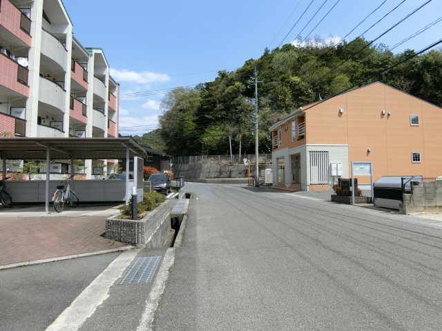 シャンポールＡの周辺