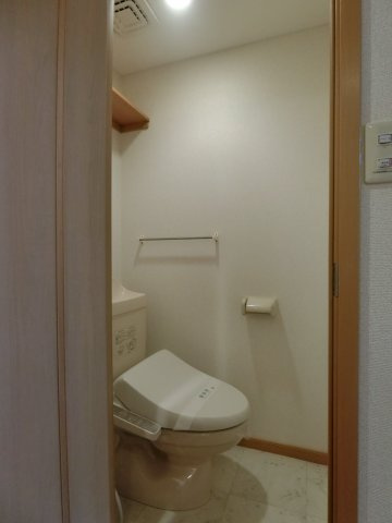 シャンポールＡのトイレ