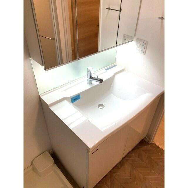 西麻布ＳＢＭマンションの洗面所