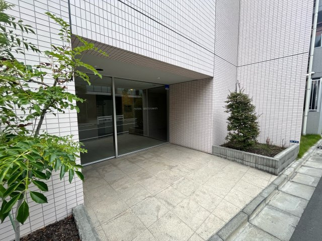 パティーナ京急蒲田のエントランス