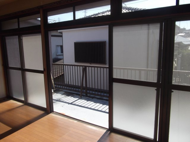 川崎市中原区井田１丁目のアパートのバルコニー