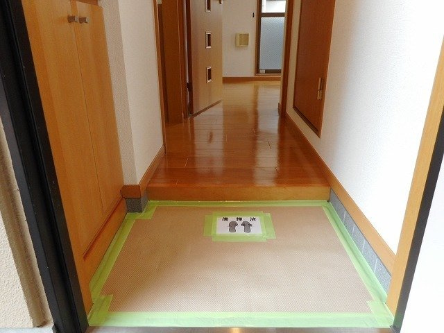 ベルク山中Ｂの玄関|落ち着いた玄関です