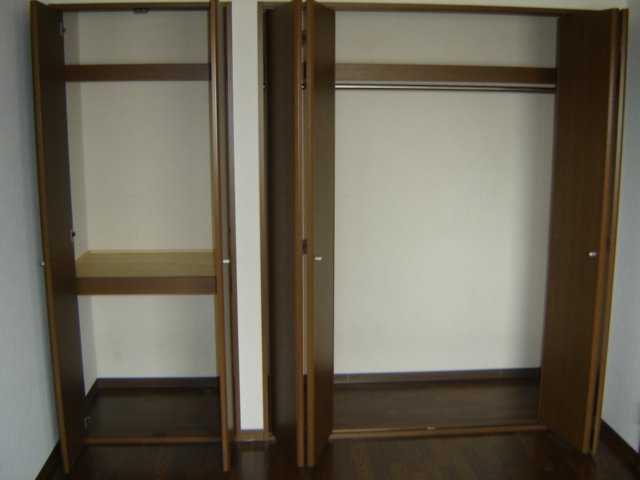 ピアチェーレの収納|クローゼット