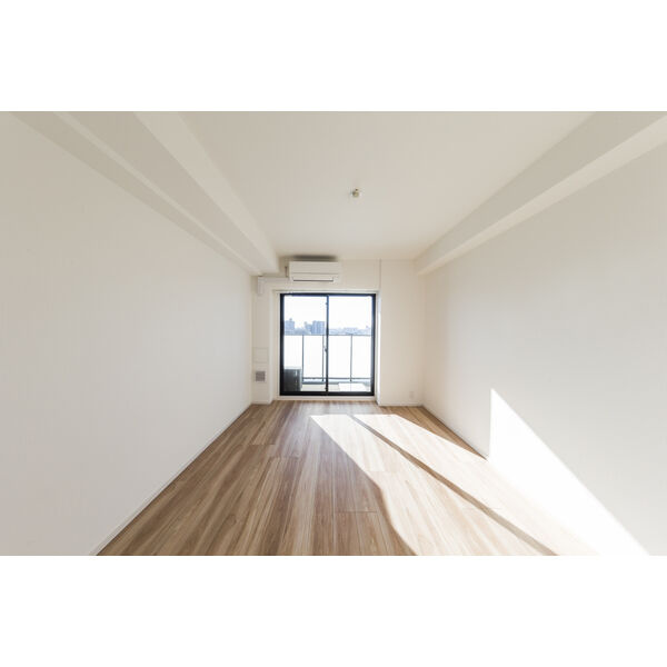 S-RESIDENCE堀田駅前の居間・リビング