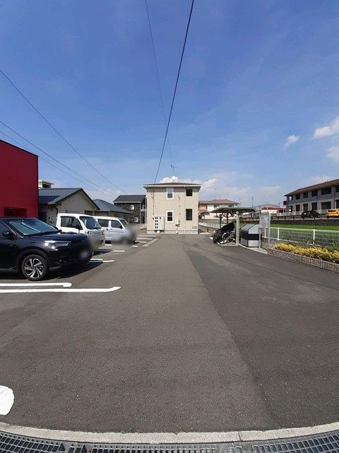 チェルシーテラスの駐車場