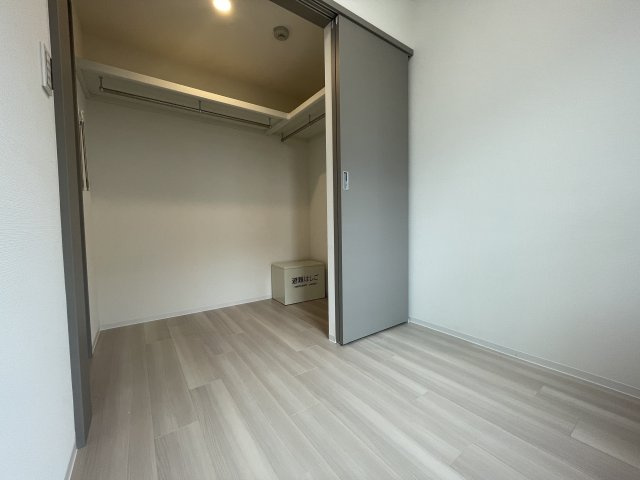 ウェルスクエア高井戸東の洋室|使い勝手のいい洋室です