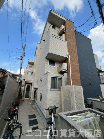 京都市山科区東野中井ノ上町のアパートの外観