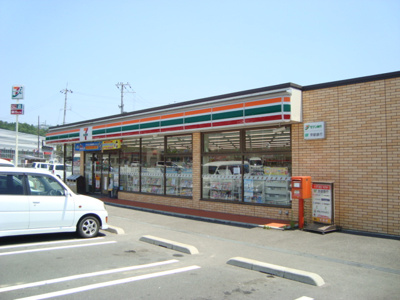 【周辺】 | ＰａｕｌｏｗｎｉａⅡ（パウロウニアⅡ） | セブンイレブン内林店まで270ｍ