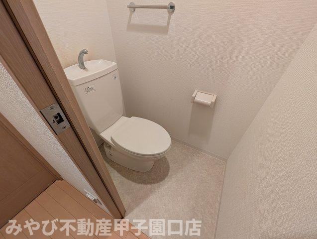 ハイツ甲四公園のトイレ