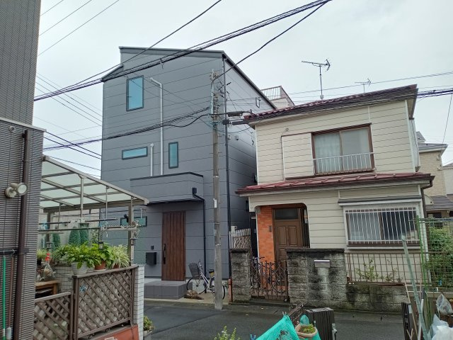 川崎市多摩区宿河原７丁目のアパートの外観