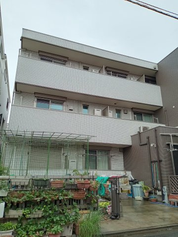 川崎市多摩区宿河原７丁目のアパートの外観