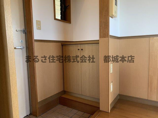 ナ・ルーチェⅡの玄関