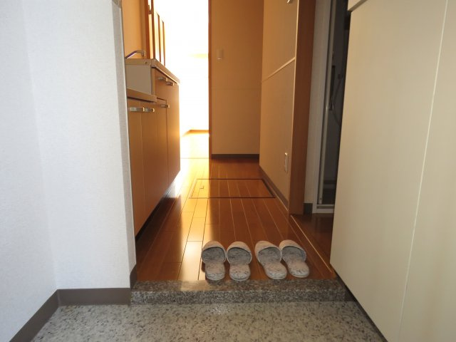 ルネスプレミール（Bタイプ）の玄関