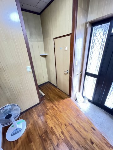 大野町2丁目　戸建の内装|1階廊下