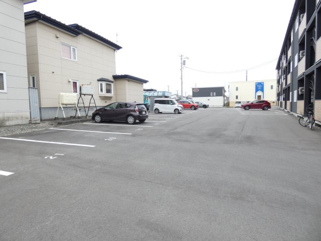 Dolce AmoreⅡの駐車場