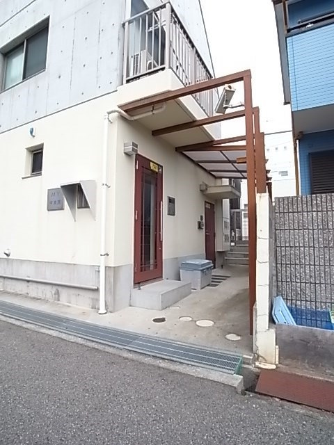 MY甲東園のエントランス
