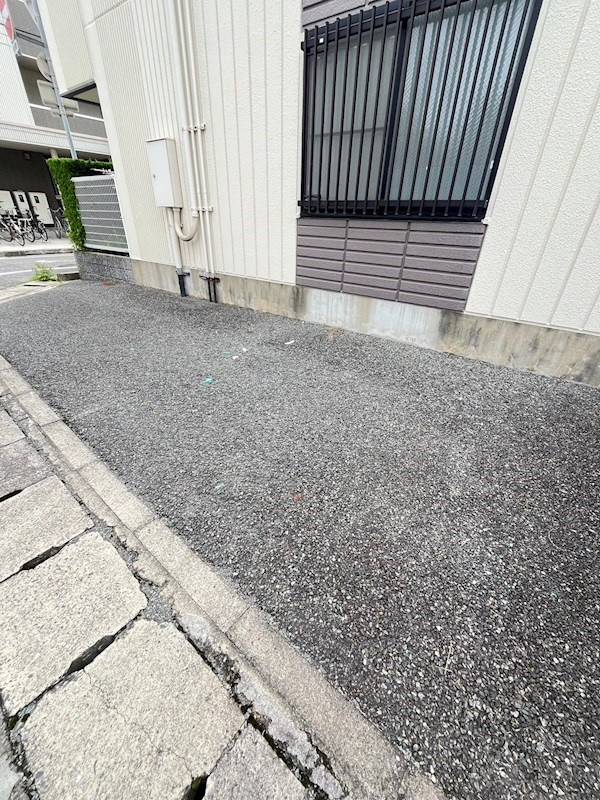 岡本マンションの外観