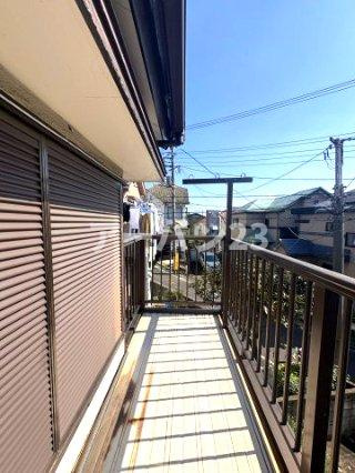 アート多摩湖町貸家のバルコニー
