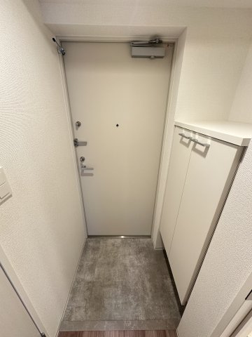 アプリーレ西本町の玄関