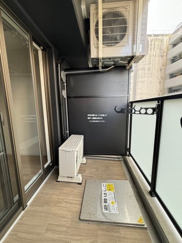 アプリーレ西本町のバルコニー