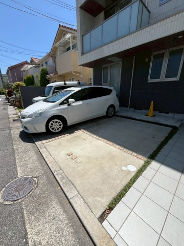 セラヴィ甲子園の駐車場