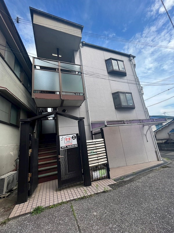ハイツフォシーズンの外観