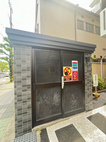 TAT　LYON西宮の外観
