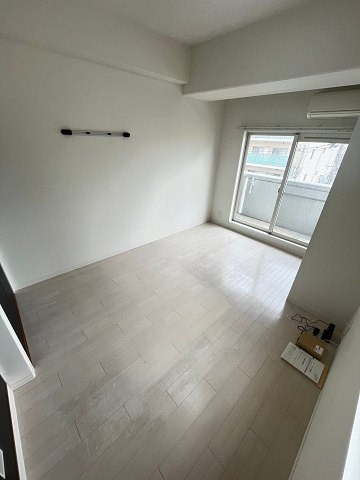 TAT　LYON西宮の居間・リビング