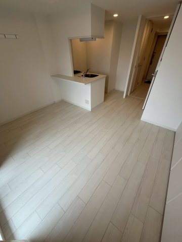 ブランTAT西宮江上町の居間・リビング