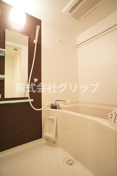 横浜市保土ケ谷区神戸町の賃貸マンションの浴室