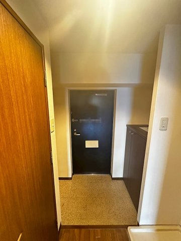 エスリード本町の玄関