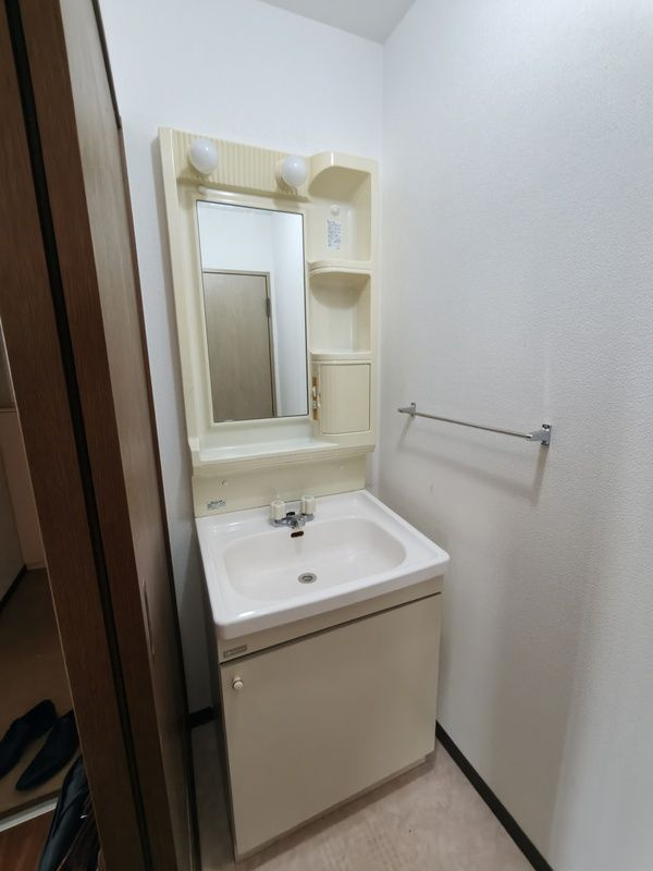 CALLING Osaka Hommachiの洗面所