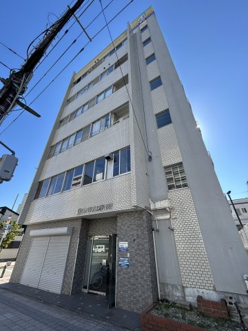 サンビルダー板宿のエントランス