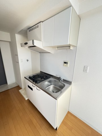 ライフデザイン三宮東のキッチン