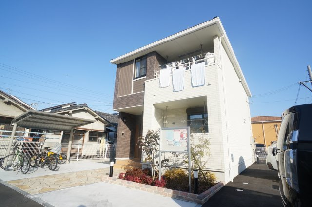橿原市今井町３丁目のアパート
