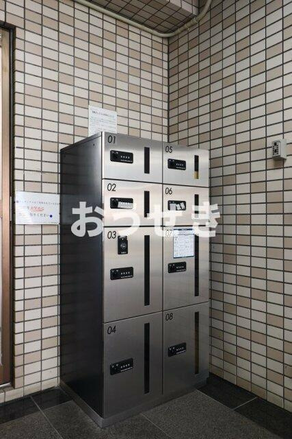 ライオンズプラザヨコハマ戸部のロビー|宅配BOX 