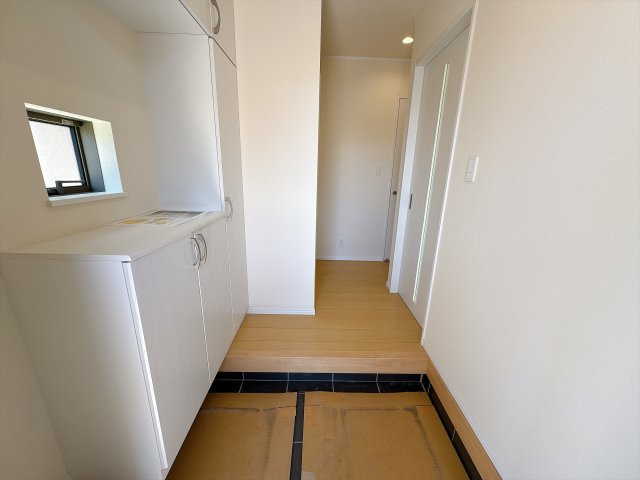 柏市大室の玄関