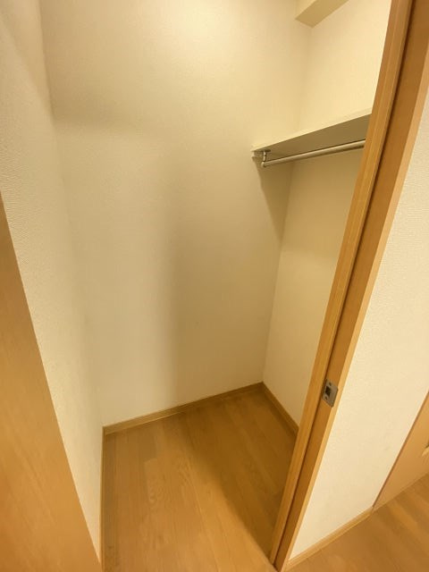 尼崎市長洲西通１丁目のアパートの収納|収納豊富です