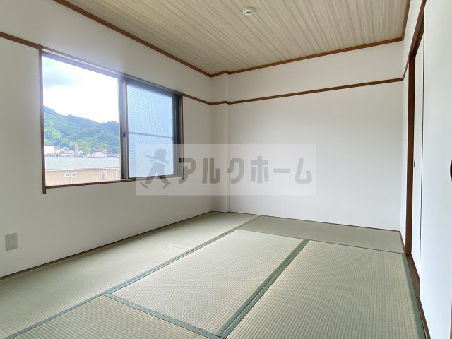 柏原市法善寺４丁目の賃貸マンションの和室