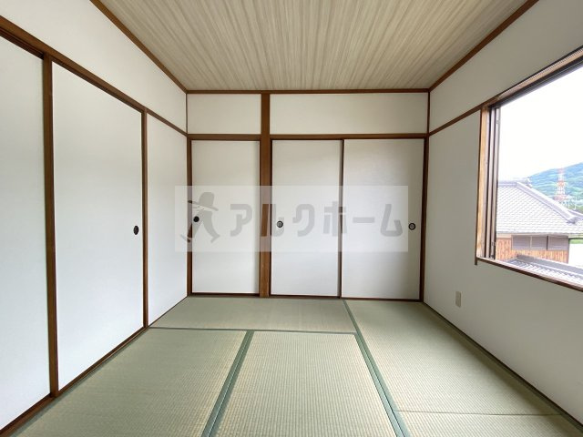柏原市法善寺４丁目の賃貸マンションの和室