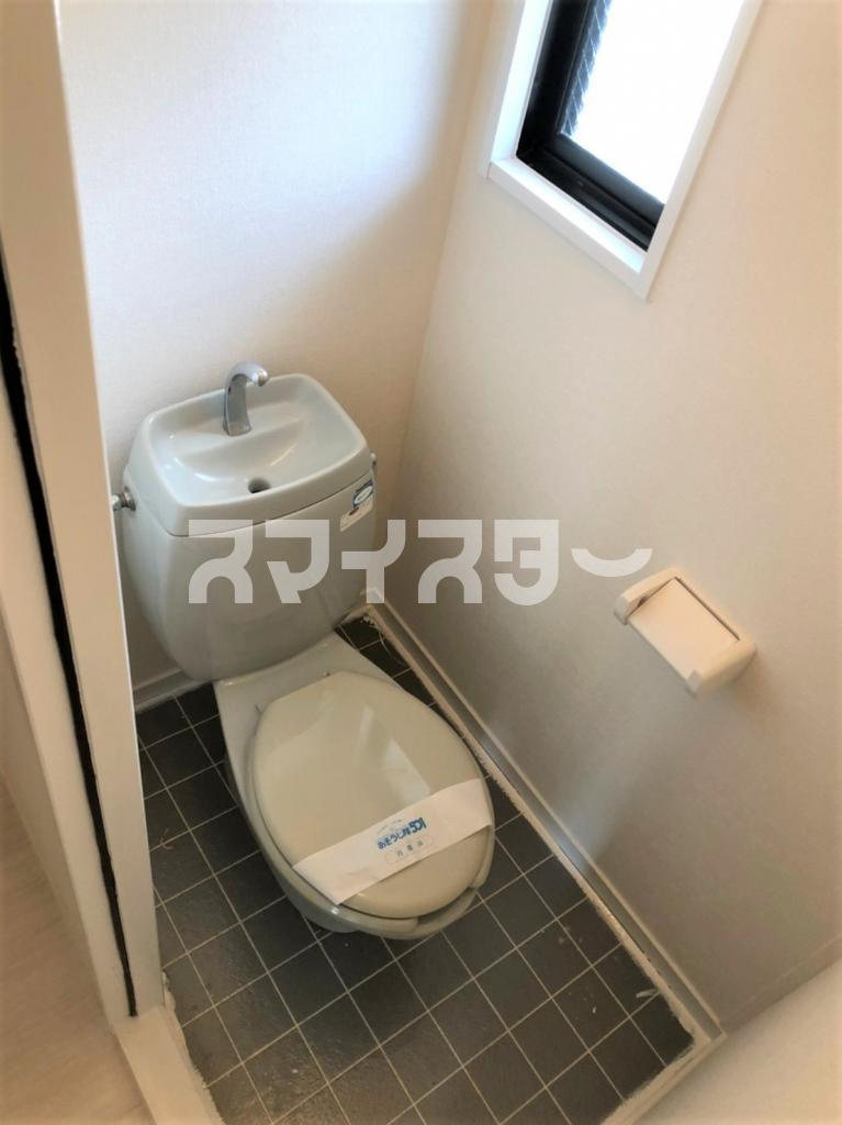 横浜市保土ケ谷区仏向町のアパートのトイレ