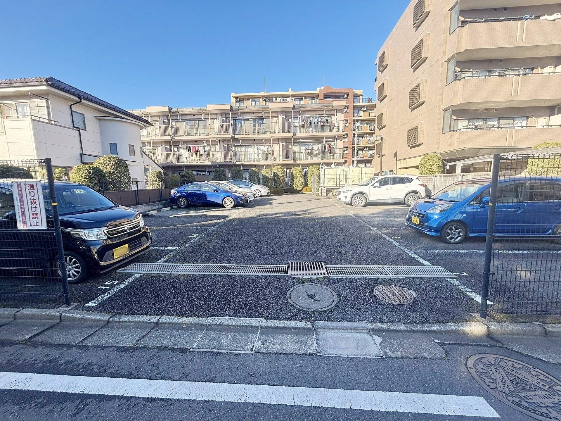 ＴＨＥ ＰＡＲＫ ＨＩＬＬＳの駐車場