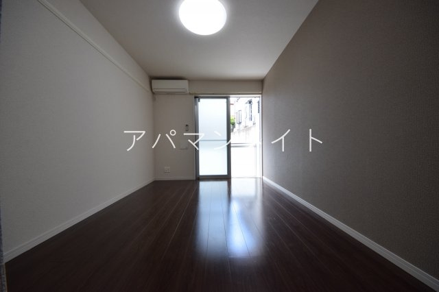 【寝室】 | リブリbonheur | 照明付き！