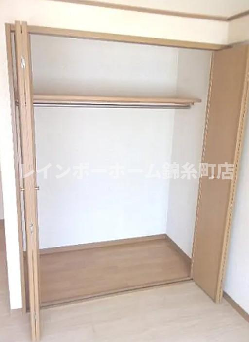 寿々川ビルの収納|※別部屋参照写真となります。