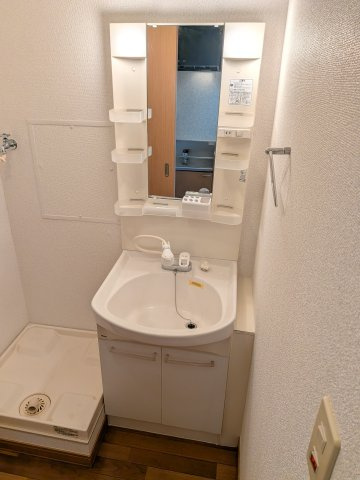 【洗面所】 | レトアＶ－２９ | 生活に欠かせない独立洗面台です
