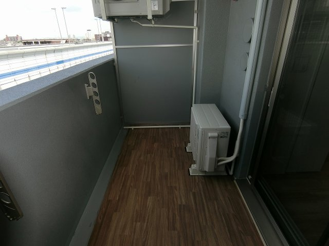 セレニテ甲子園プリエのバルコニー
